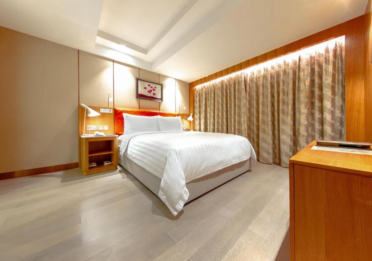 Royal Dragon Hotel Macau Ngoại thất bức ảnh